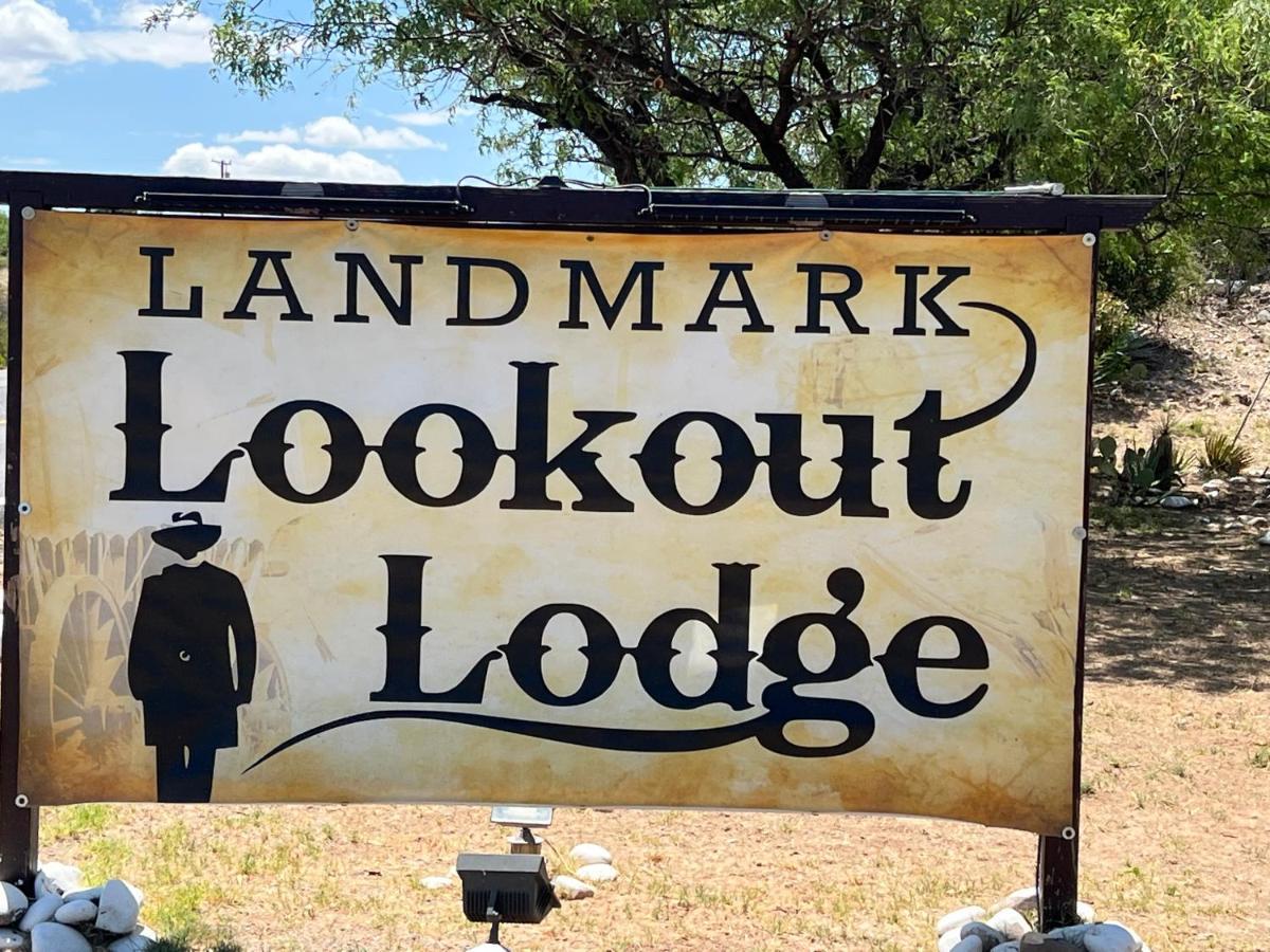 Landmark Lookout Lodge Tombstone Kültér fotó
